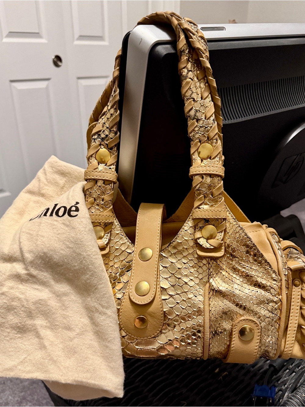 Chloe’ Gold Python Silverado Handbag Exquisite Vintage As New with Dust Bag - Picture 15 of 16